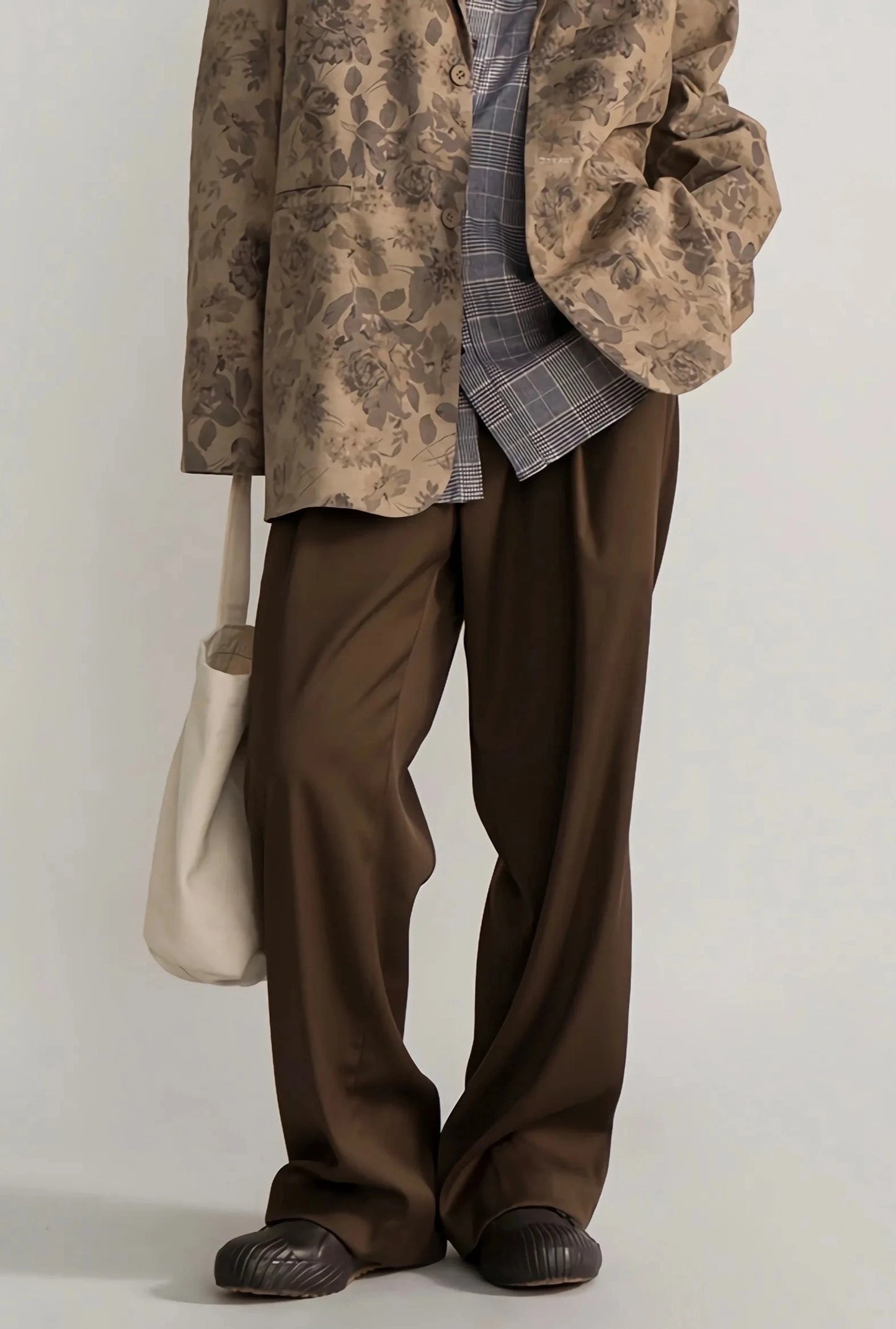 CLASSIC STRAIGHT RELAXED PANTS