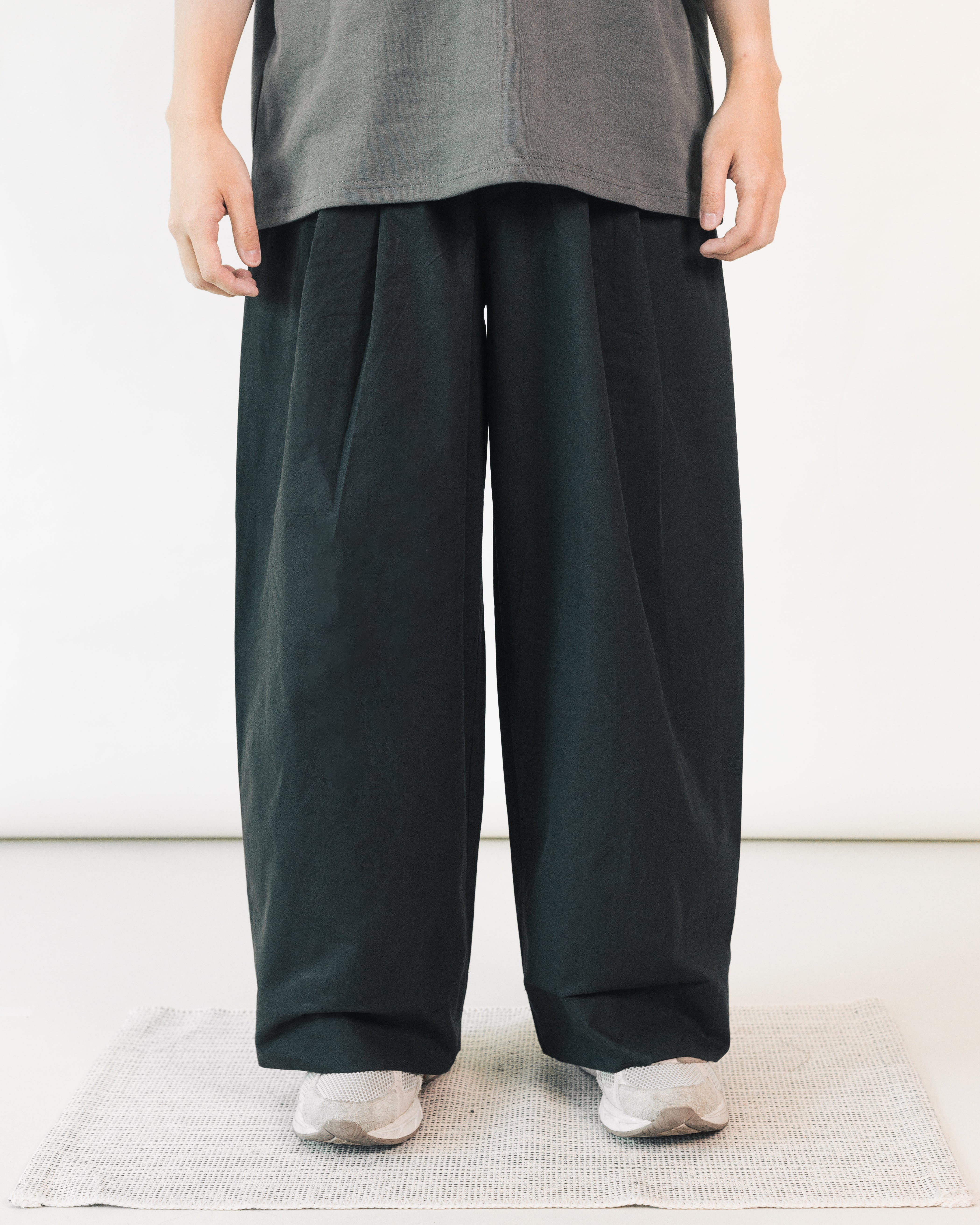 Mellow Kaze Pleated Casual Pants Black – Oddganization