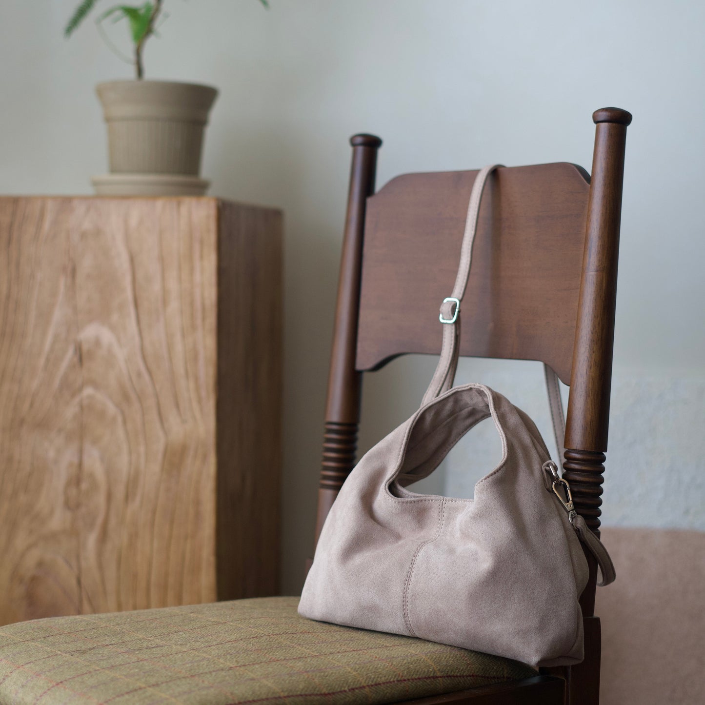 Sul Sul On-The-Go (OTG) Mini Suede Rosy Beige